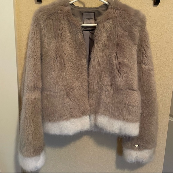 Urbancode Faux Fur Jacket - Picture 4 of 14